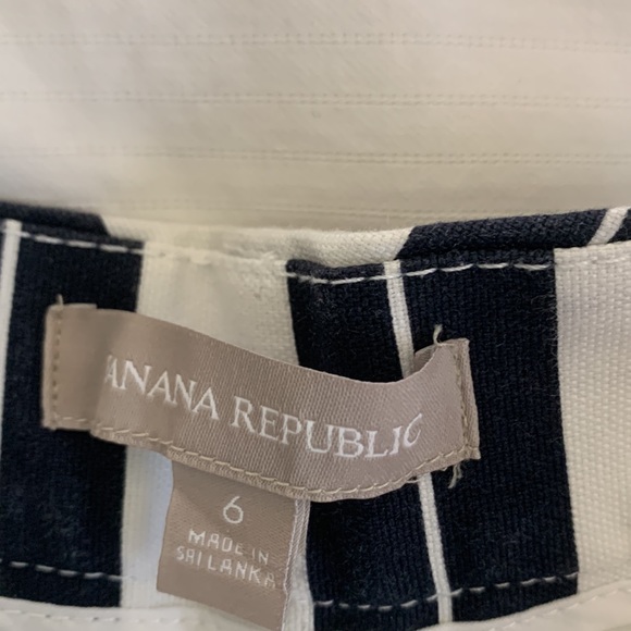 Banana Republic striped shorts size6 - Picture 2 of 3